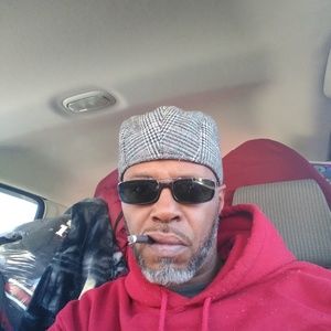 Meet your Posher, Enrique